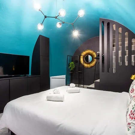 Loft In The Marais Apart Otel